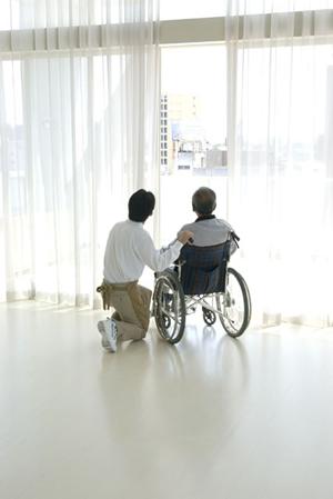 札幌で気軽にできるホワイトニングの魅力と施術前に知っておくべきポイント